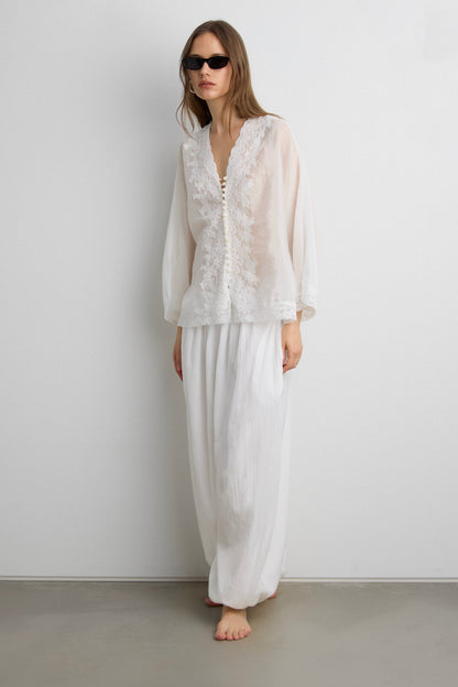 VINTAGE FLORAL LACE BLOUSE