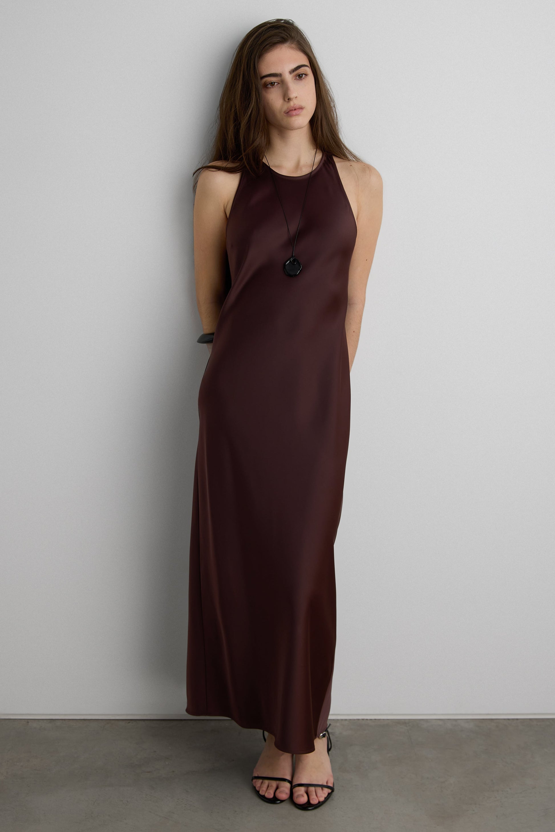 SLEEVELESS MIDI SATIN DRESS