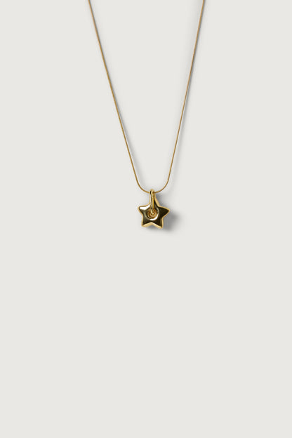 STAR PENDANT SNAKE CHAIN NECKLACE
