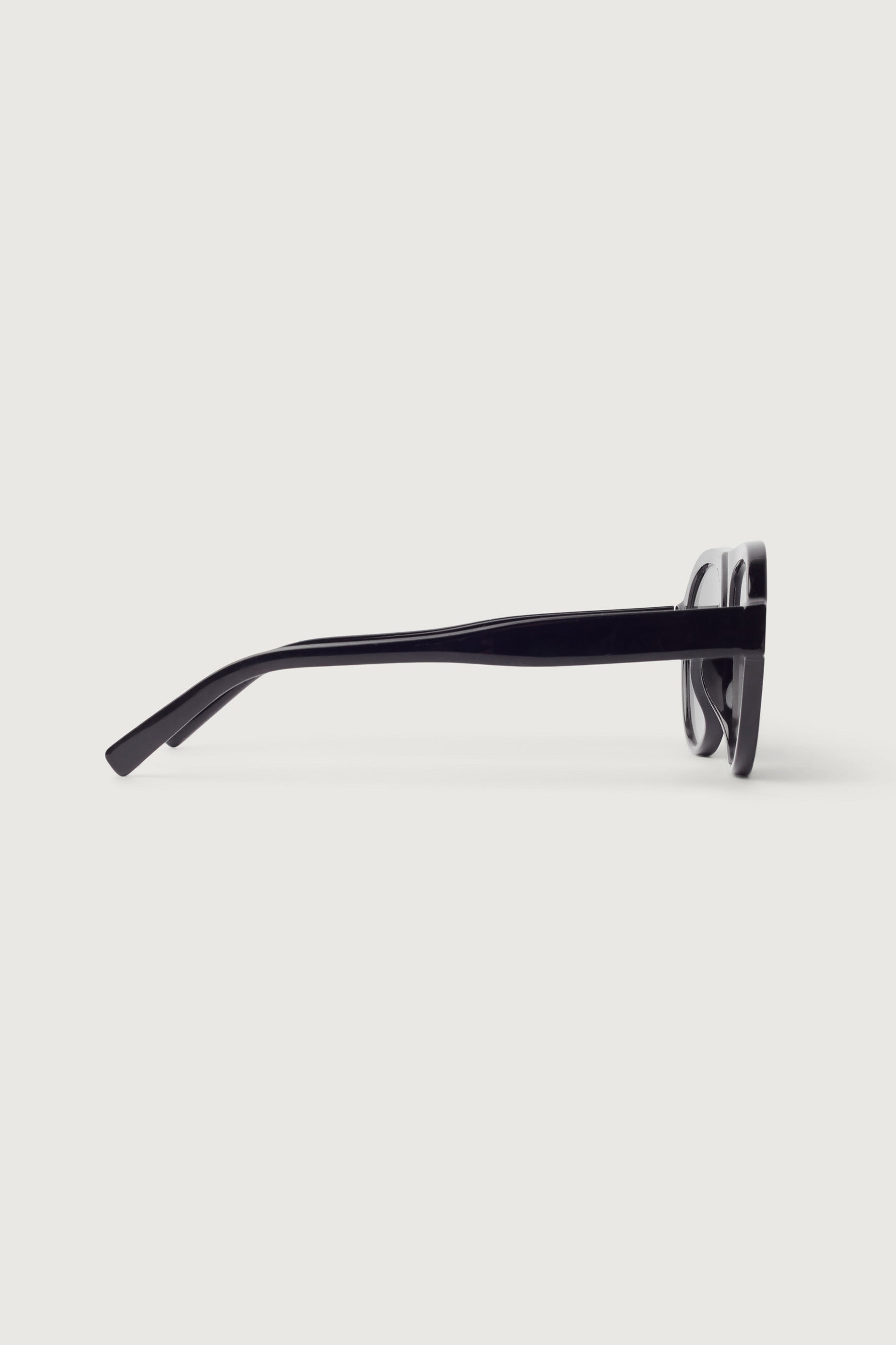 ROUND AVIATOR SUNGLASSES