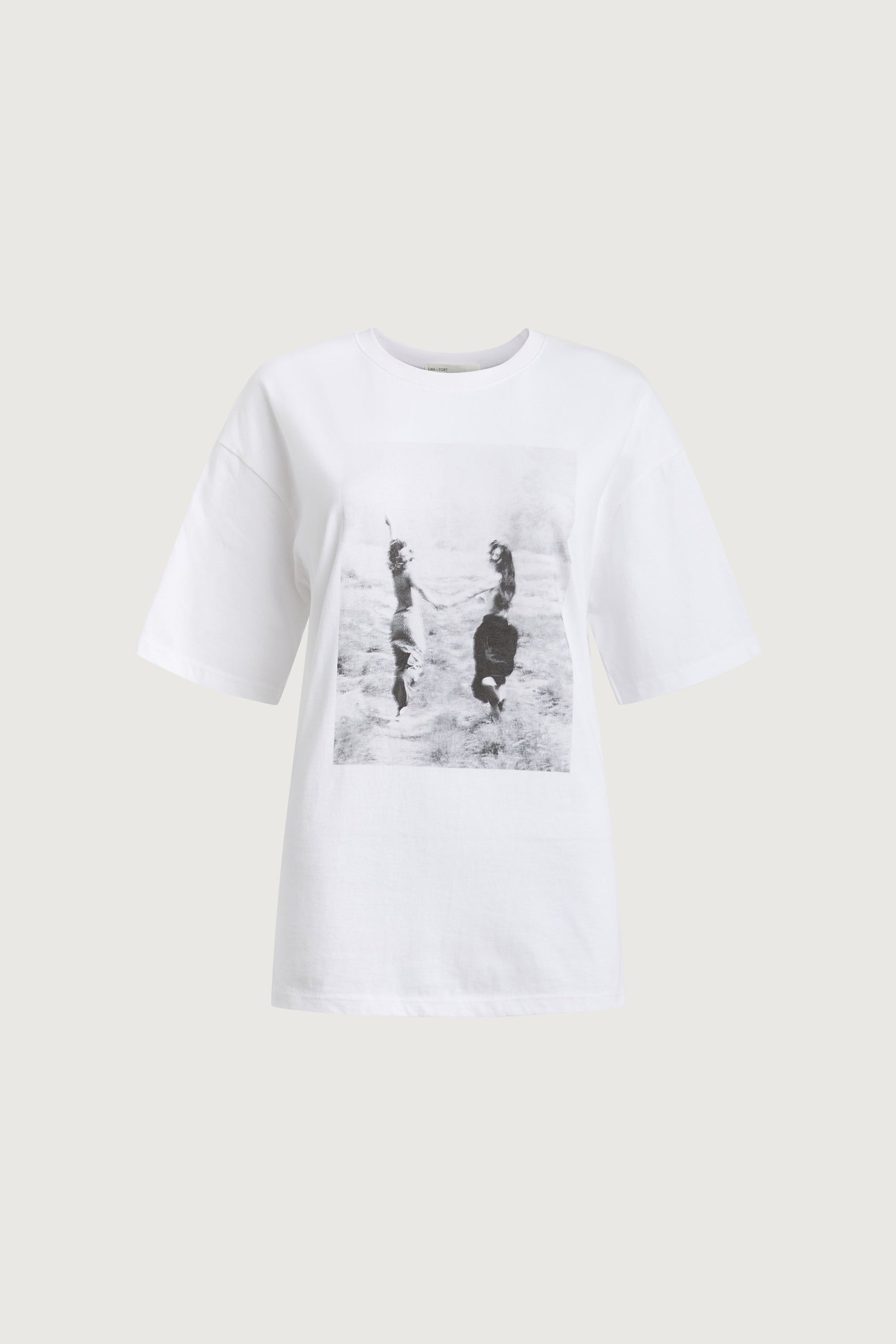 FRIENDSHIP GRAPHIC T-SHIRT