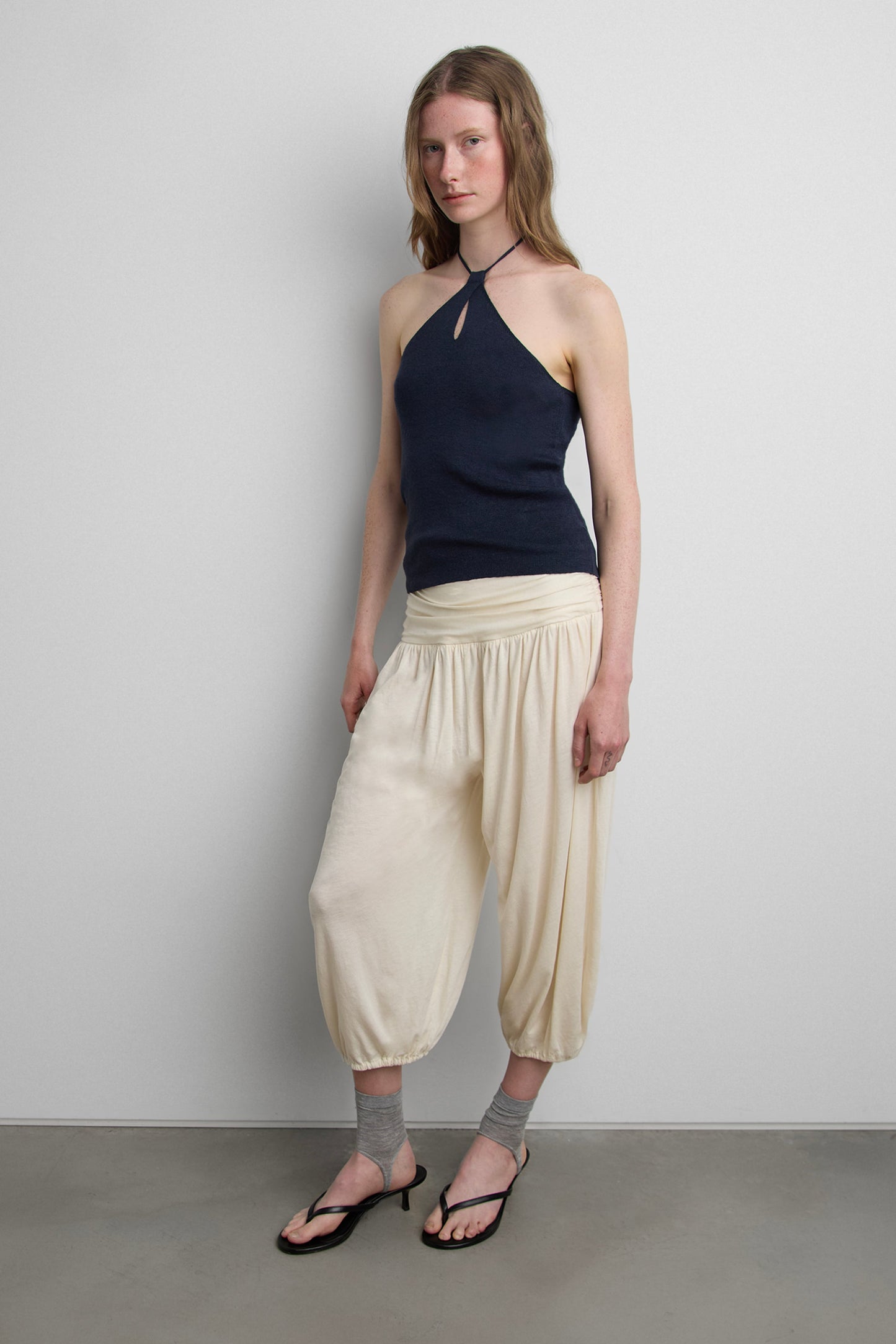 TWISTED LINEN BLEND HALTER NECK TOP